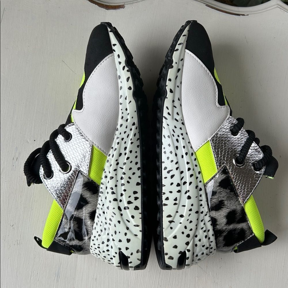 Steve Madden Cliff Wedge Neon Green Animal Print Sneakers Women’s 8.5 New - Picture 7 of 11